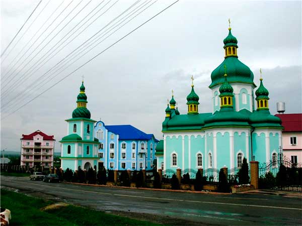 bukovyna-hertsaivschyna-molnytsia