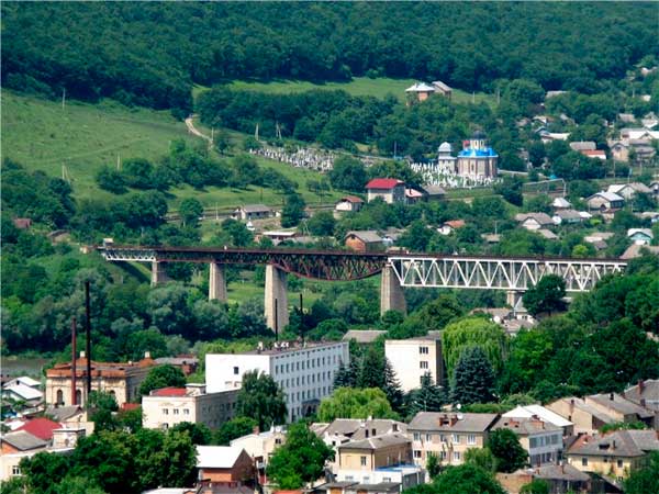 bukovyna-zastavnivschyna-khreshchatyk