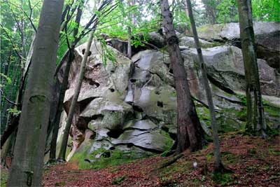 bukovyna-putylschyna-protiate-kaminnia-i-sokolyne-oko