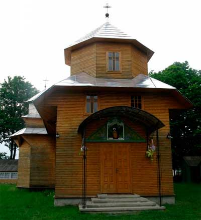 bukovyna-storozhynechchyna-zrub-komarivskyi