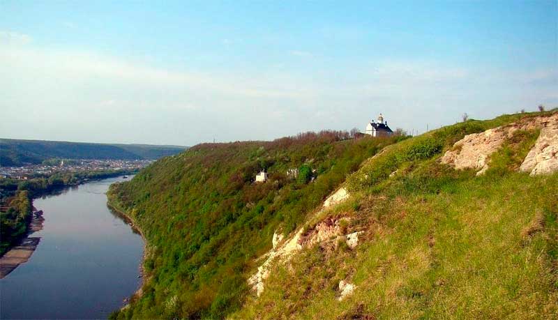 monastyri-bukovyny