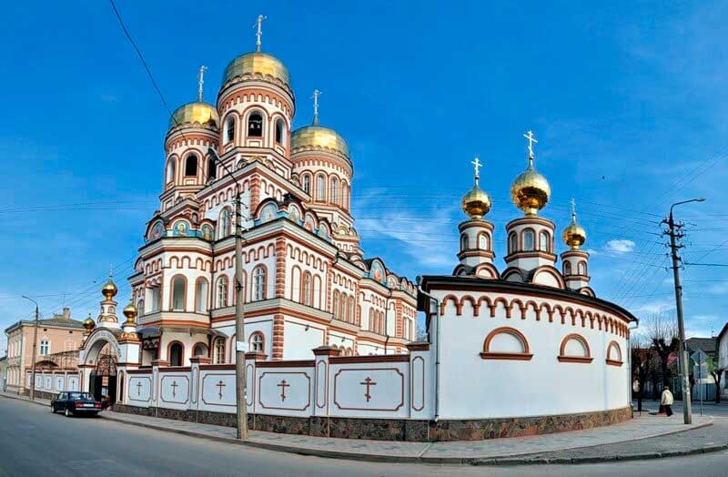 monastyri-bukovyny