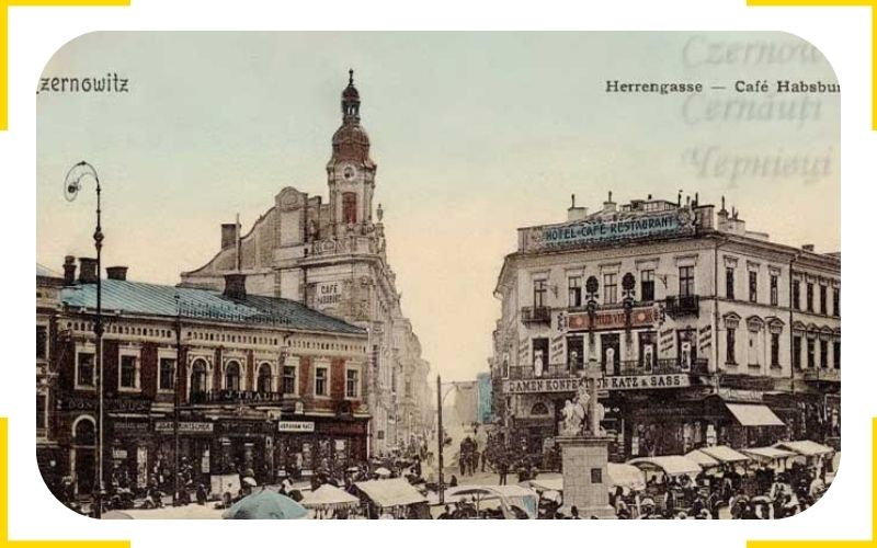 chernivtsi-ploshcha-de-skhodiatsia-sim-dorih