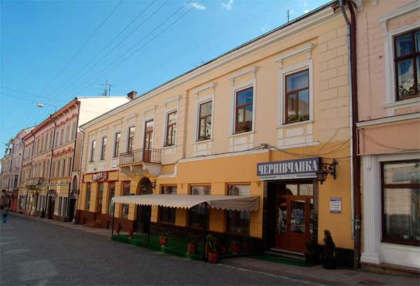 chernivtsi-vulytsia-kobylianskoi