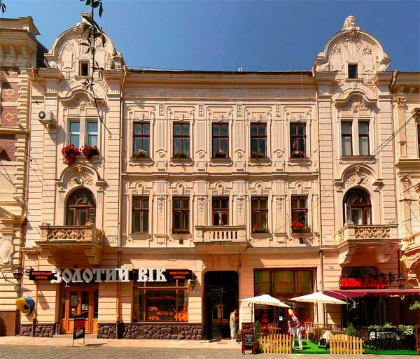 chernivtsi-vulytsia-kobylianskoi