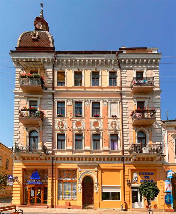 chernivtsi-vulytsia-kobylianskoi