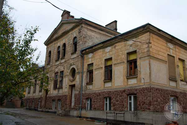 j 31 001