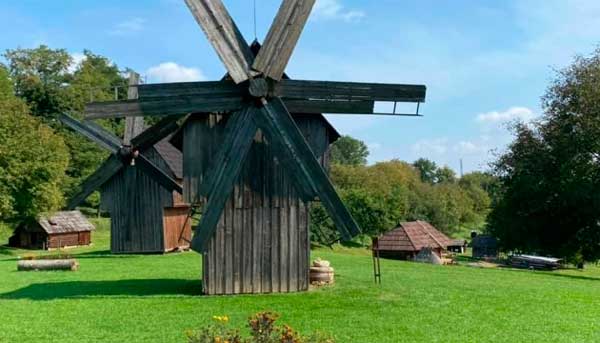 chernivtsi-skansen