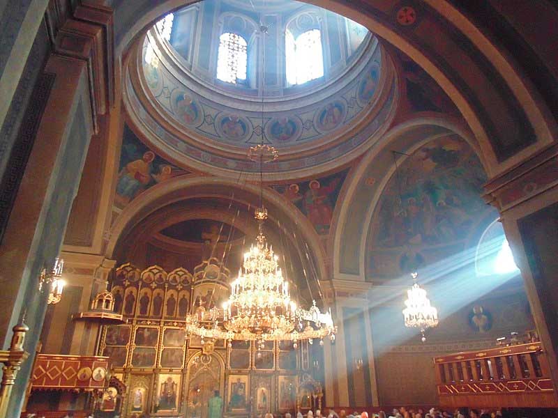 chernivtsi-kafedralnyi-sobor-sviatoho-dukha