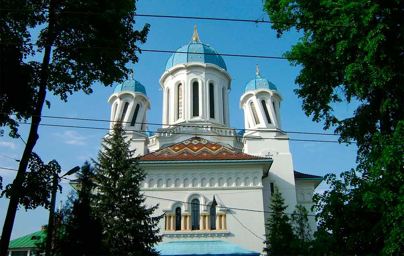 chernivtsi-mykolaivskyi-kafedralnyi-sobor