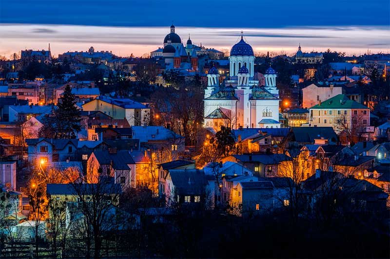 chernivtsi-mykolaivskyi-kafedralnyi-sobor