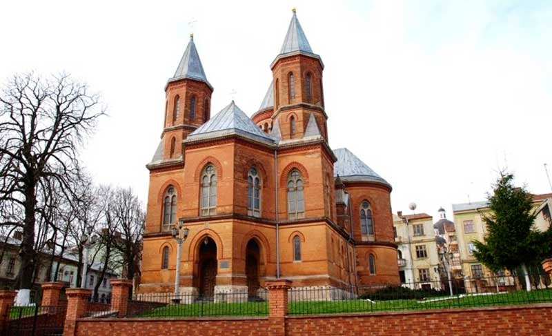 chernivtsi-virmenska-tserkva