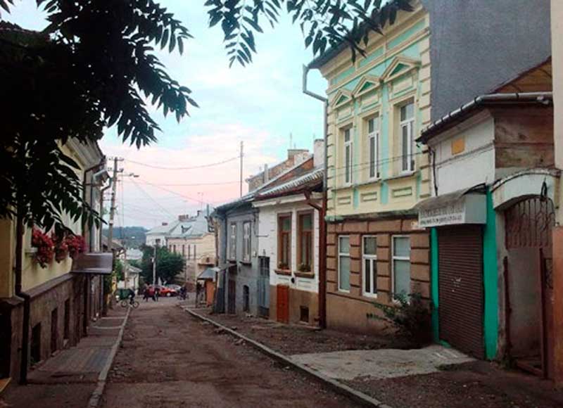 chernivtsi-navyvorit