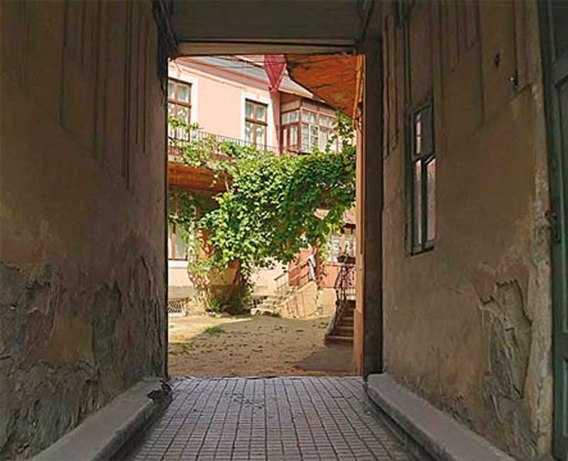 chernivtsi-navyvorit