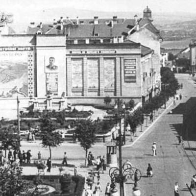 rozkvit-ta-trahediia-vulytsi-poshtovoi
